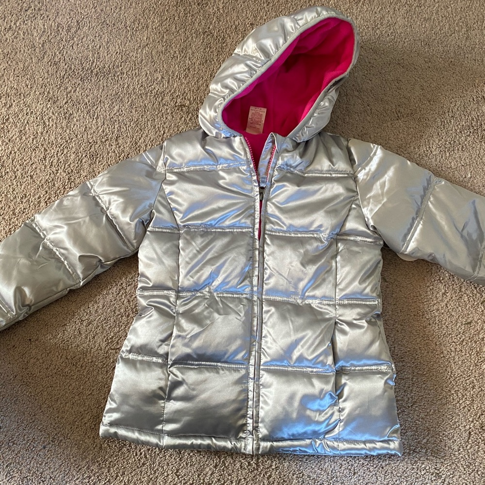 Brand new girls puff jacket